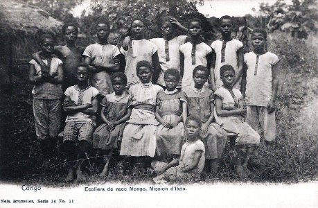 Ecoliers de race Mongo Mission d'Ikao-Congo