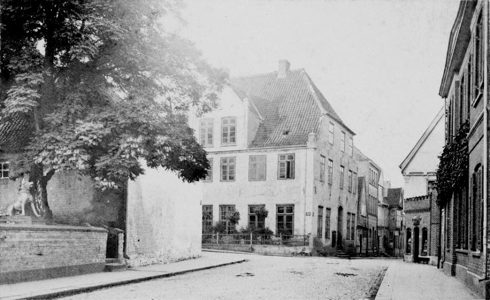 Ecke Burgstraße und Dänische Straße in Höhe des Buchwaldschen Hofes (Kiel 44.619)