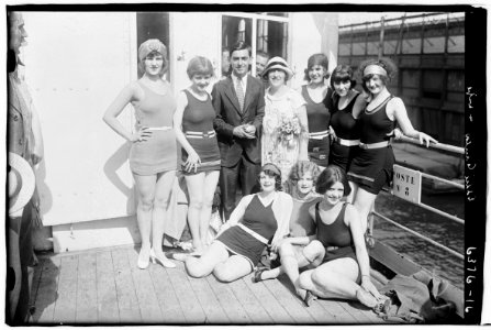 Eddie Cantor and wife LCCN2014718353
