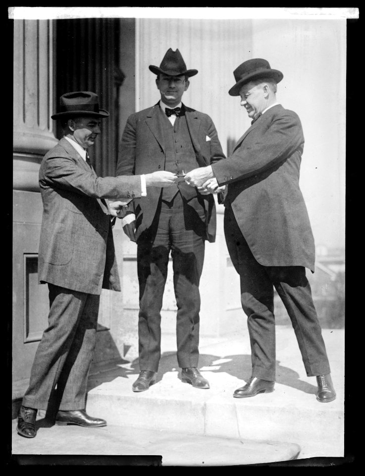 Eddie Eynon, Pat Harrison, Sen. Fernald, 3-17-22 LCCN2016852466
