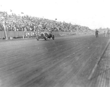 Eddie Pullen Tacoma Speedway 1915 Boland G511099 photo