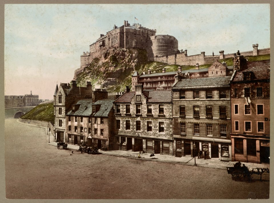 Edinburgh Castle, from Grassmarket LCCN2017660379