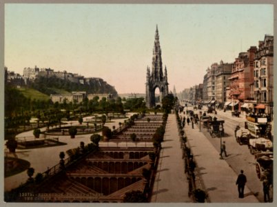 Edinburgh. Princess (i.e. Princes) Street. The Castle & Scott Monument LCCN2017660362