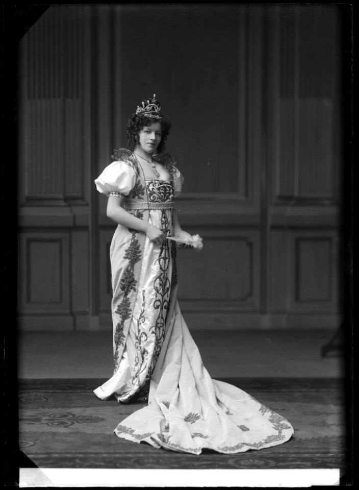 Edla Rothgardt in Hertiginnan av Danzig at Östermalmsteatern 1906 - SMV - GR069