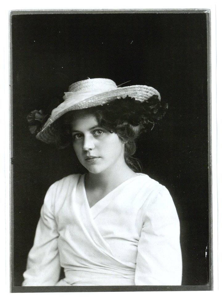 Edith Rode by Frederik Riise