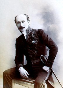 Edmond Rostand en habit vert 02