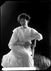 Edla Rothgardt, actor, undated portrait - SMV - GR070