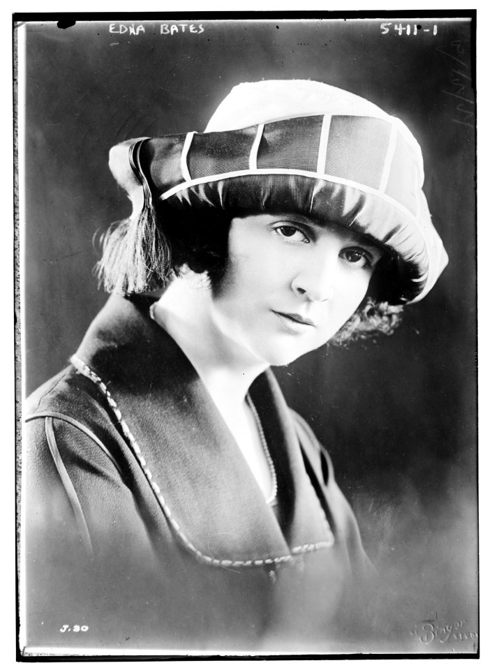 Edna Bates LCCN2014712203