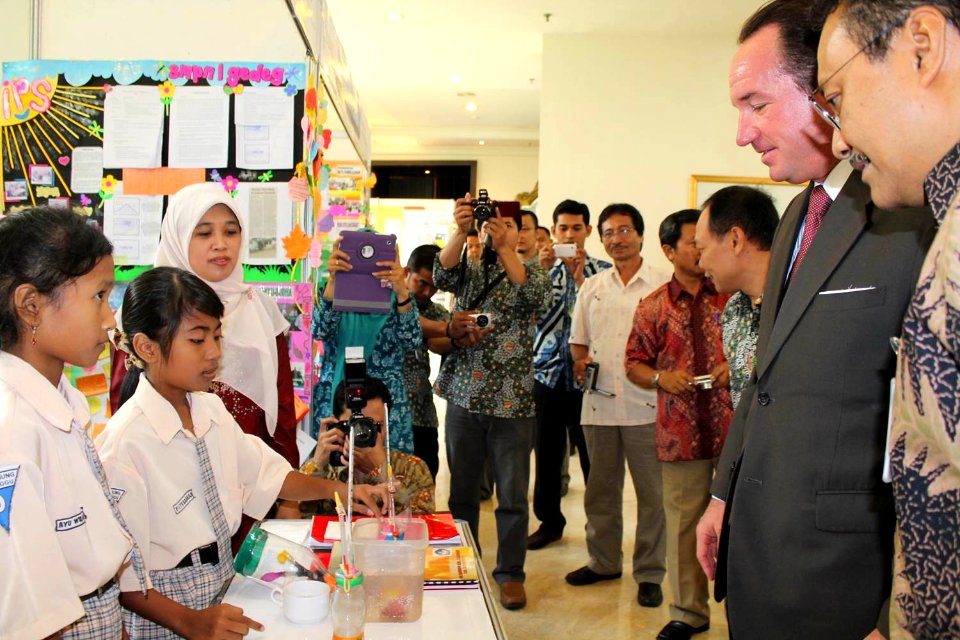 Education Showcase in East Java (13948836018)