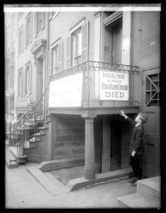 Edwards boy at House Lincoln died, (Washington, D.C.) LCCN2016823701