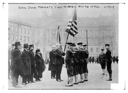 Edwin Denby presents flag to naval militia of Mich. LCCN2014704359