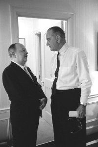 Edwin Weisl, Sr. President Lyndon B. Johnson, Oct. 13, 1966. a3295-8a