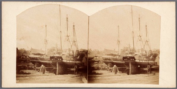 Eene werf met schepen te Amsterdam