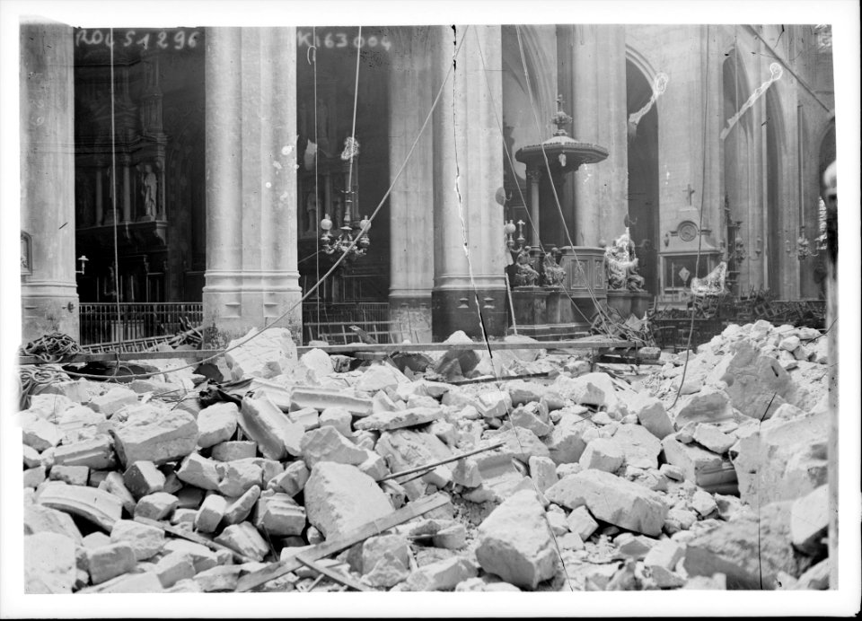 Eglise St Gervais Paris bombardement 1918