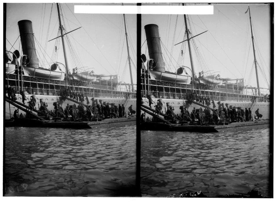 Egyptian views; Port Said. Natives coaling a steamer at Port Said LOC matpc.01456