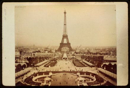 Eiffel Tower and Champ de Mars seen from Trocadéro Palace, Paris Exposition, 1889 LCCN92500845