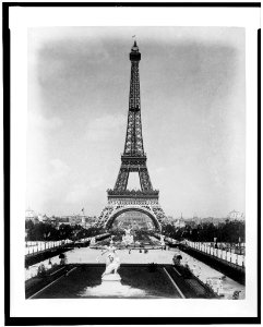 Eiffel Tower, looking toward Trocadéro Palace, Paris Exposition, 1889 LCCN92519630 photo