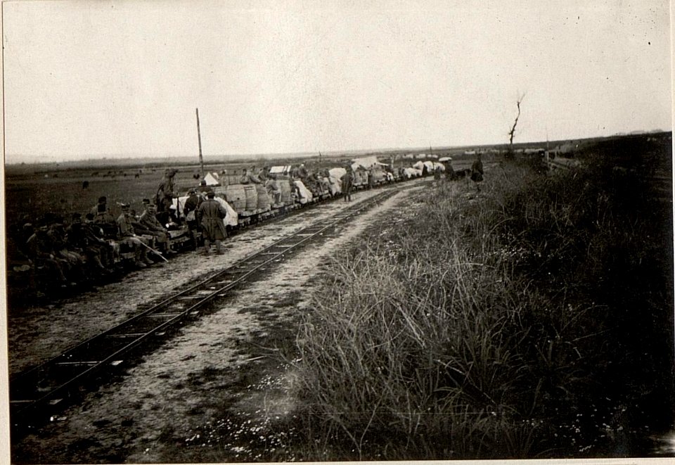 Ein Generatorzug der Feldbahn. (BildID 15531758)