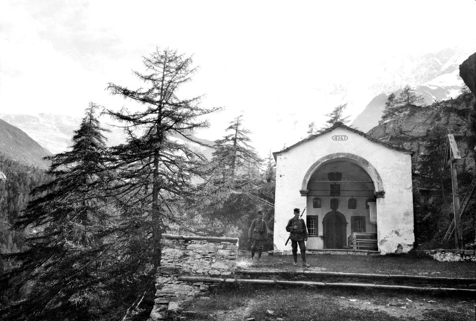 Eine Kapelle am Weg nach Saas-Fee - CH-BAR - 3238947