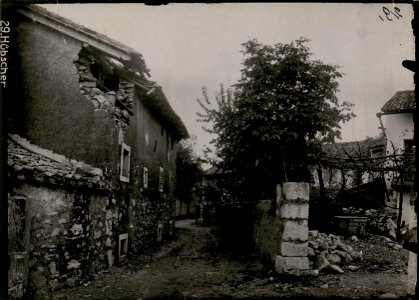 Eine Strasse in Oppacchiasella. (BildID 15733913) photo