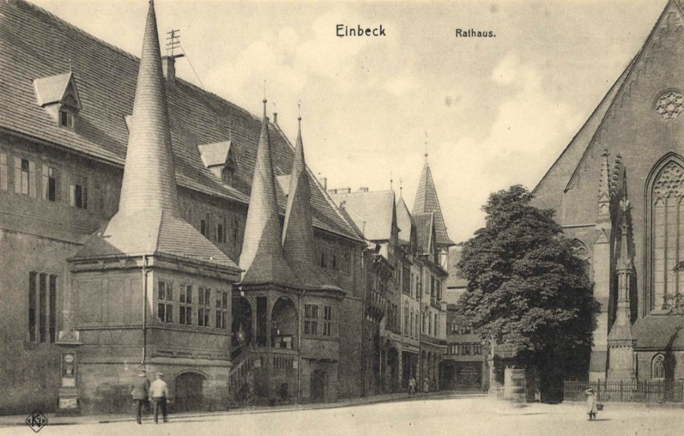 Einbeck, Niedersachsen - Rathaus (Zeno Ansichtskarten)