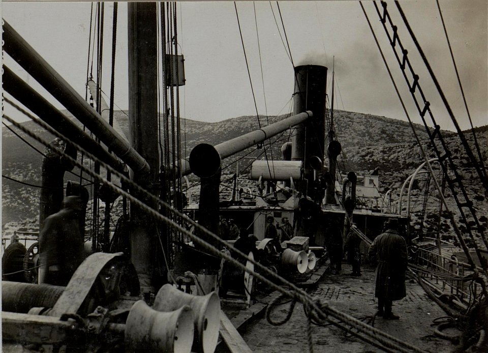 Einschiffung in Neum. März 1916. (BildID 15454454)