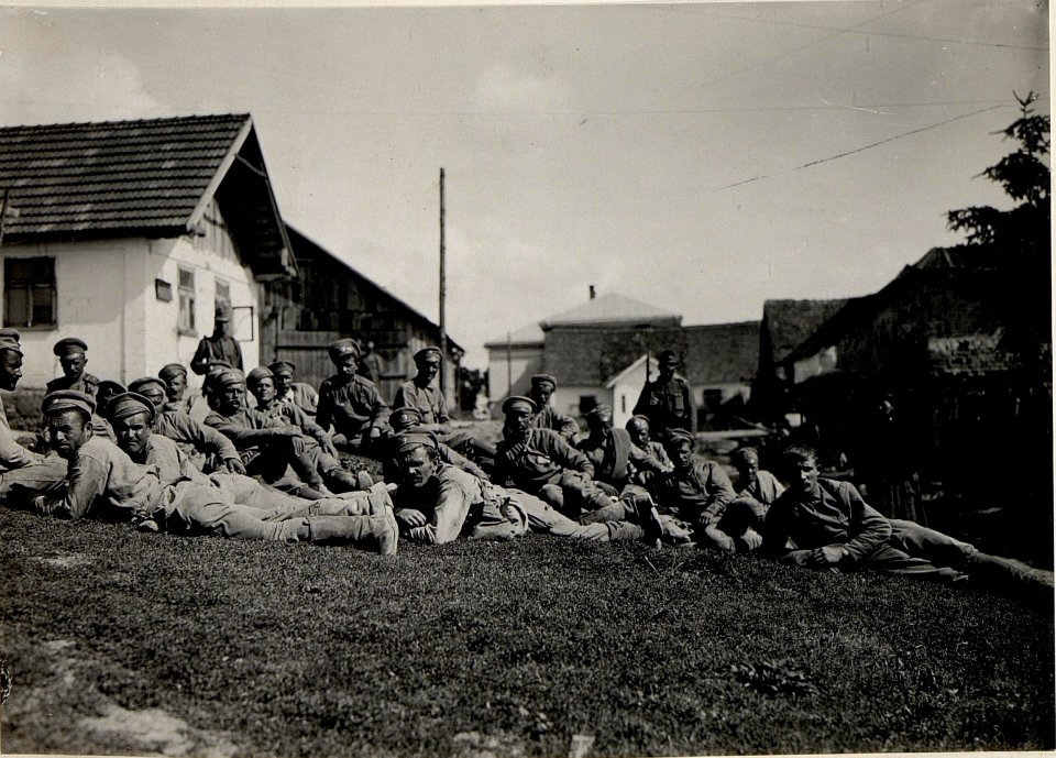 Eingebrachte russische Gefangene in Narajow (BildID 15529283)