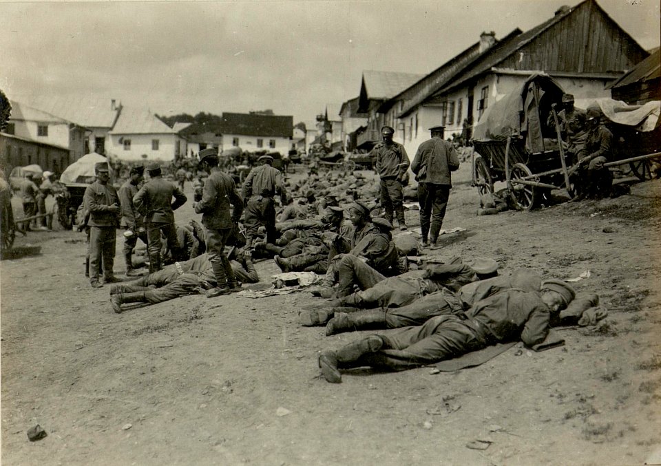 Eingebrachte russische Gefangene in Podhajce (BildID 15524754)