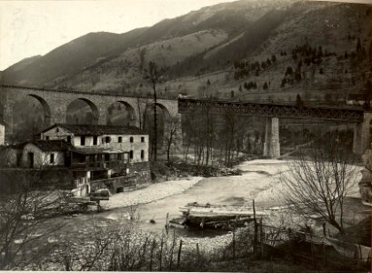Eisenbahnbrücke über den Idriafluss oberhalb der Bazamündung. Standpunkt, Baza di Modreja. (BildID 15465971)