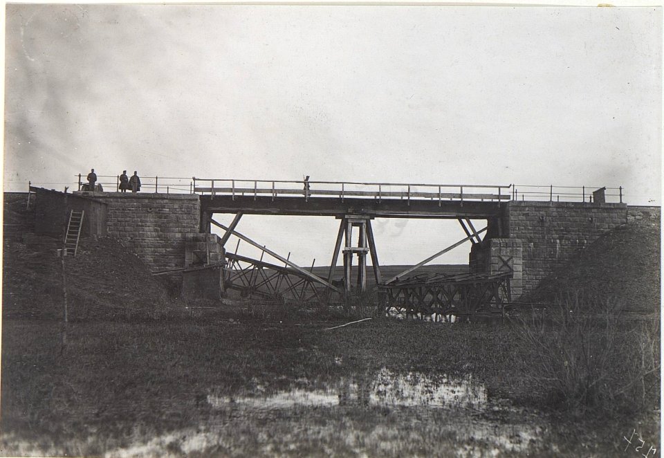 Eisenbahn Wosuczkabrücke bei Jezierna (BildID 15438369)
