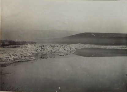 Eisstoss im Dnjester am 27. Dezember 1915. (BildID 15448261)