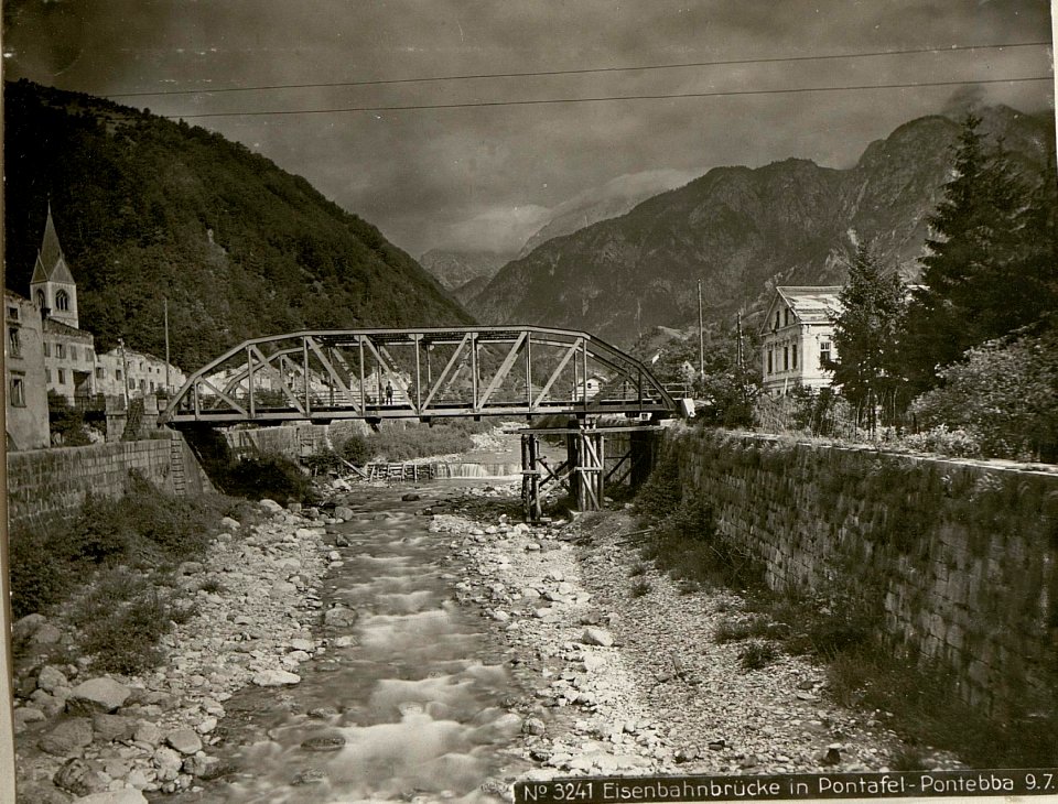 Eisenbahnbrücke in Pontafel-Pontebba 9.7.18. (BildID 15620381)