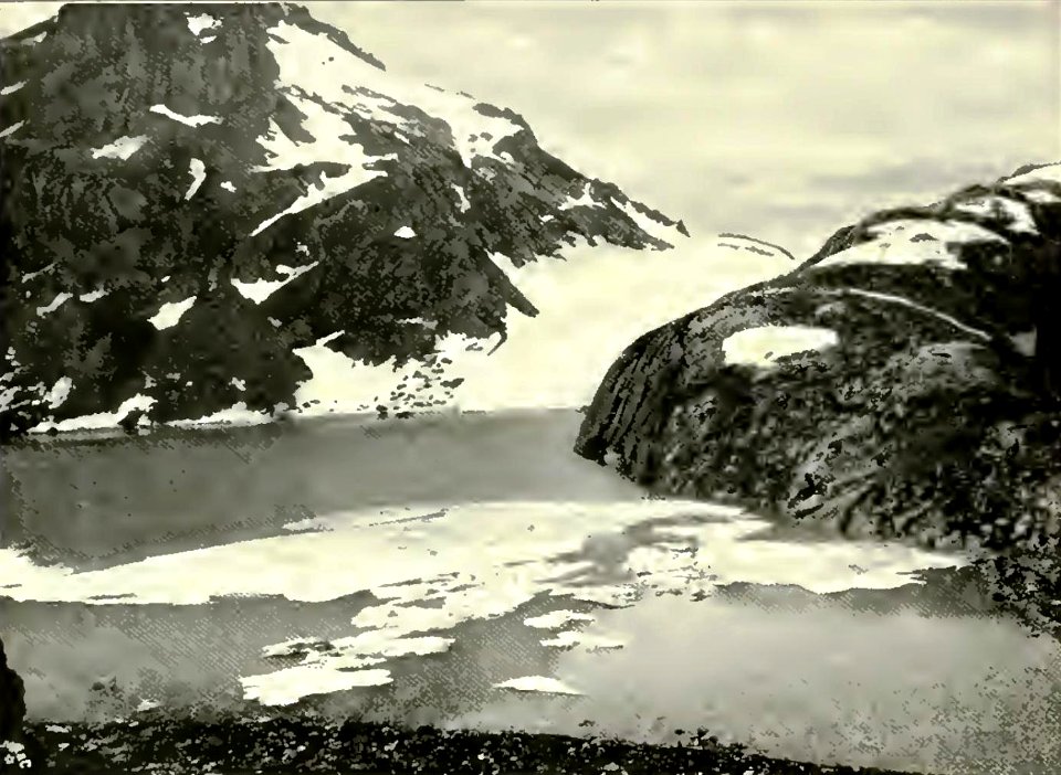 Eissee unterhalb des Kluchor-Passes (A)