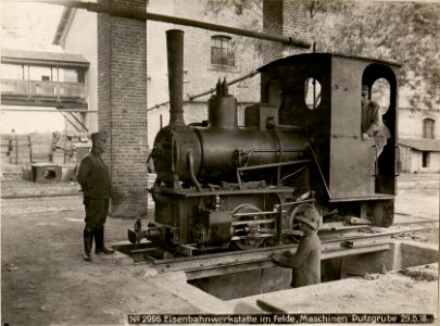 Eisenbahnwerkstätte im Felde, Maschinen Putzgrube 29.5.18. (BildID 15618608)