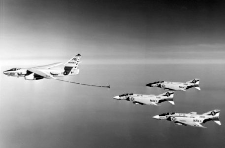 EKA-3B VAQ-130 refueling VF-41 F-4Js 1971