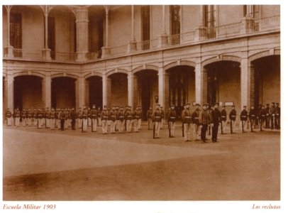 Ejércitodechile-álbumgráfico-1910-EscMil001
