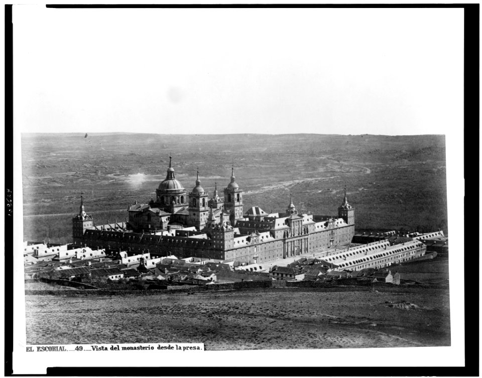 El Escorial. Vista del monasterio desde la presa LCCN94511727