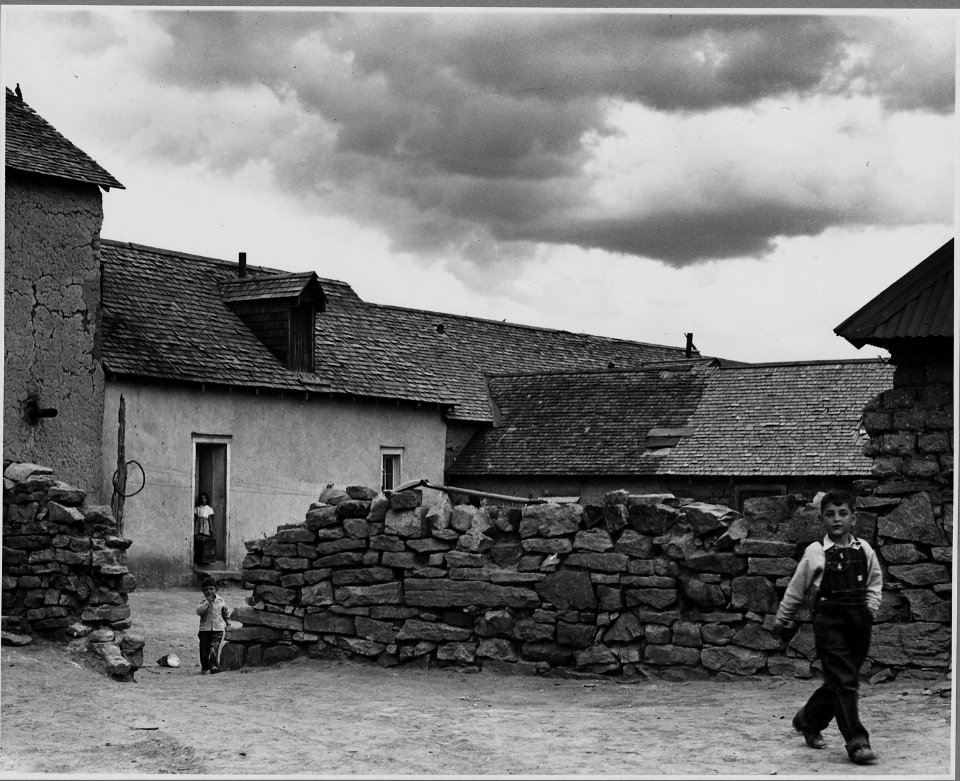 El Cerrito, San Miguel County, New Mexico. Buildings are of many different shapes and sizes. Notic . . . - NARA - 521149