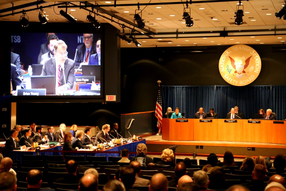 EL FARO Board Meeting (38974740782)
