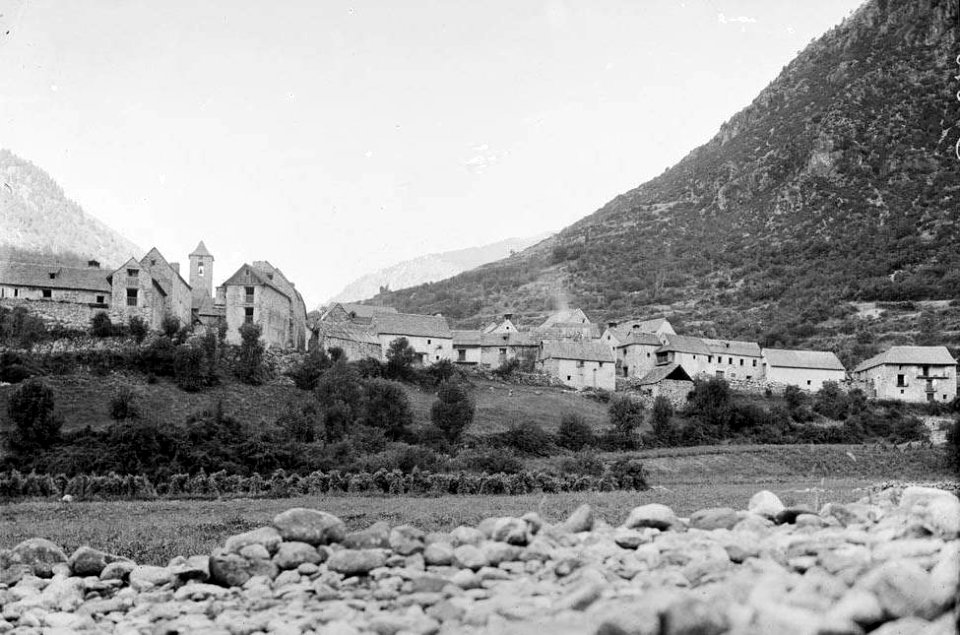 El nucli de Parzán (cropped)