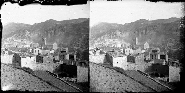 El poble de Castellar de n'Hug