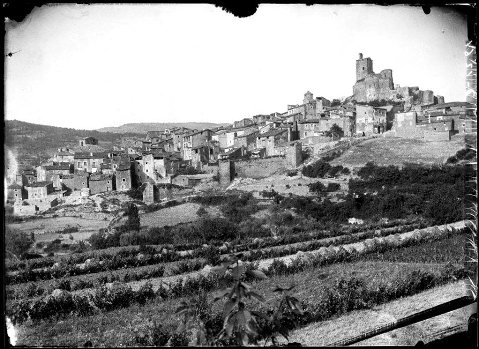 El poble d'Àger i la Col·legiata de Sant Pere d'Àger (AFCEC SOLER D 1261)