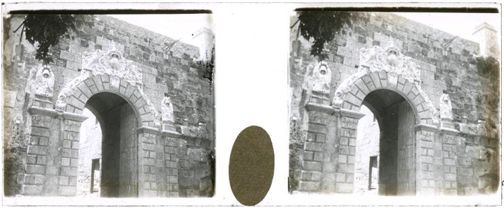 El portal de Sant Antoni a les muralles de Tarragona