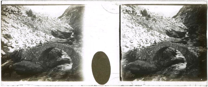 El pont del Cremal sobre el riu Ter a la vall de Núria