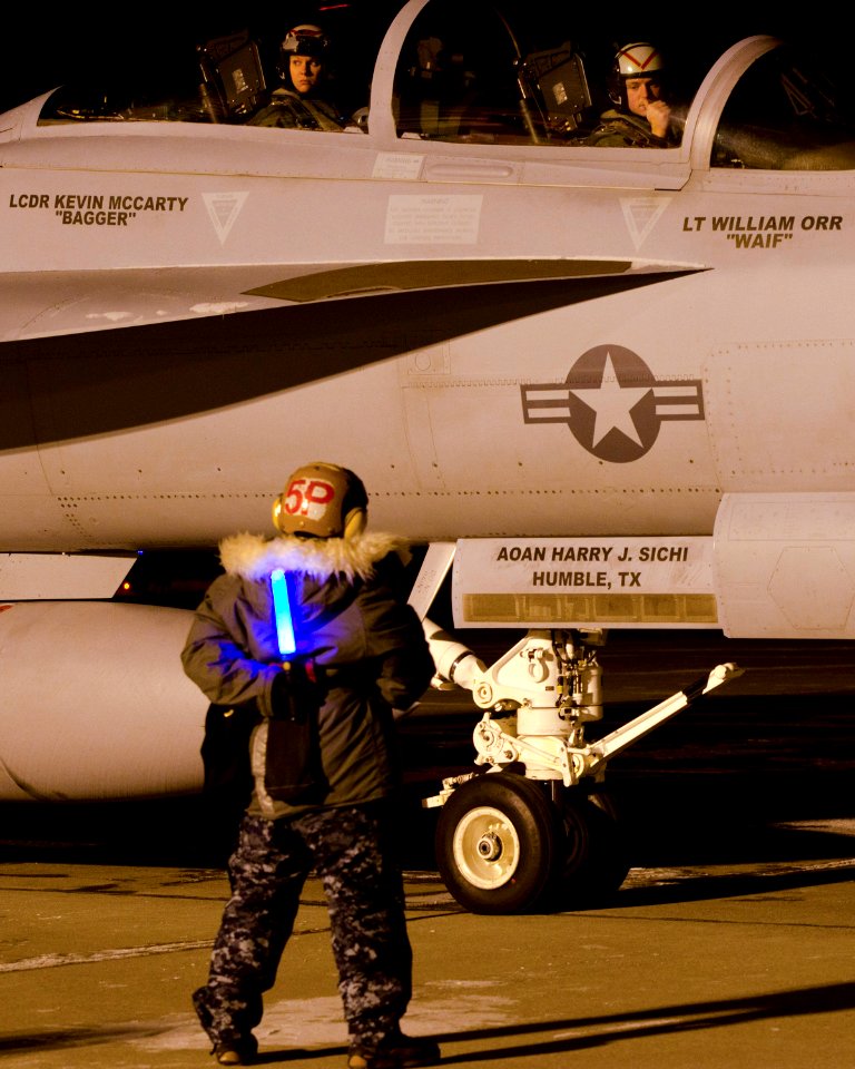 Electronic Attack Squadron (VAQ) 132 night operations 130108-N-VZ328-288