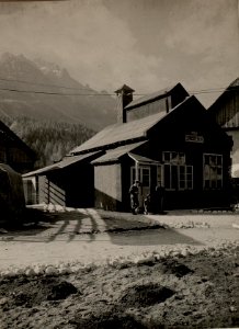 Elektrowerk in Kronau. Aufgenommen am 25. Mai 1916. (BildID 15475825)