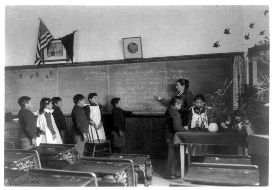 Elementary school class of Indian students with botanical specimens at United States Indian School, Carlisle, Pennsylvania LCCN90705751