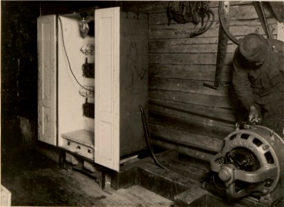 Elektrozug 79-10 LL für die Barackenanlagen des k.u.k. Feldjäger Bataillons Nro. 20 auf GOLUBAR PLANINA. aufgenommen, am 28. Juni 1916. (BildID 15476931)