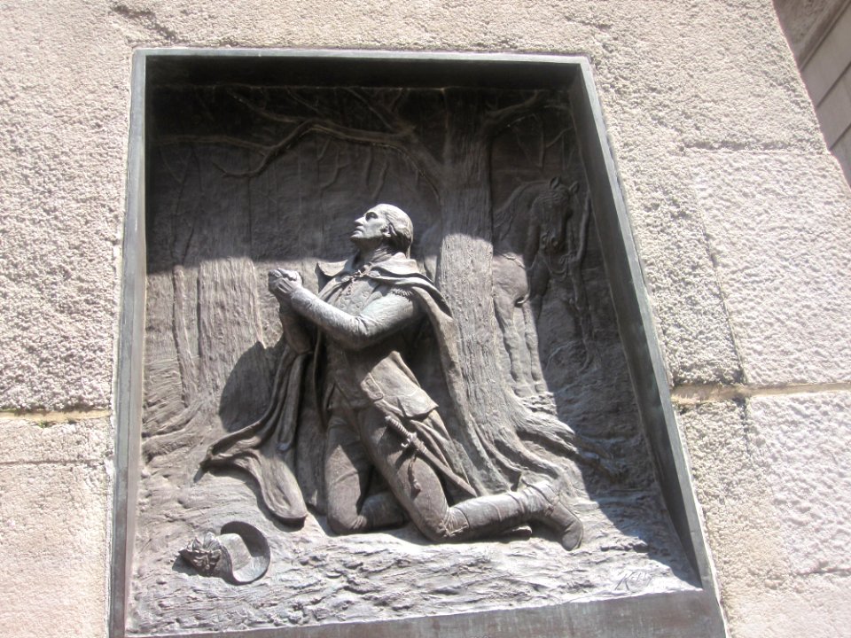 George Washington in prayer at Federal Hall in New York City IMG 1694
