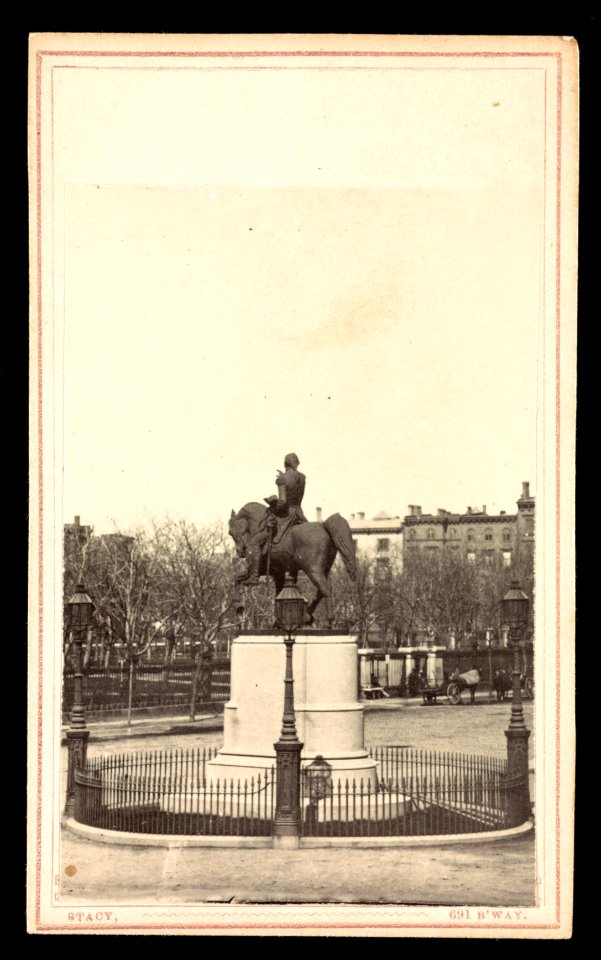 George Washington statue at Union Square, New York City, New York) - Stacy 691 B'way LCCN2016653311